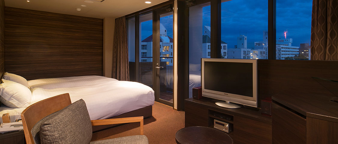Harborview Spa Terrace Room
