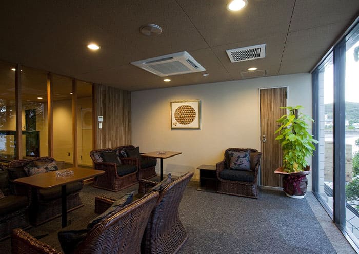 グリーンラウンジ