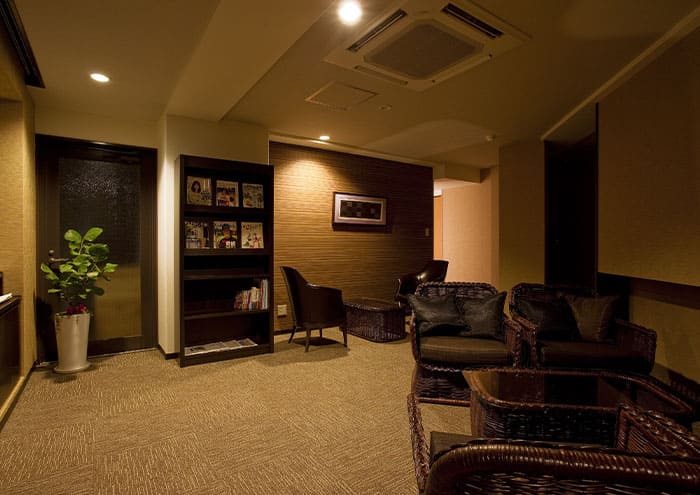 ライブラリーラウンジ