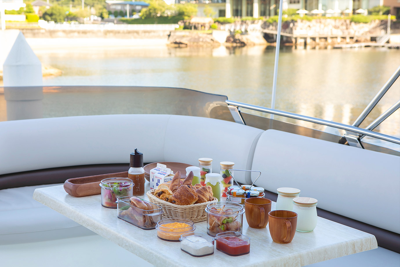 クルーザーキャビン